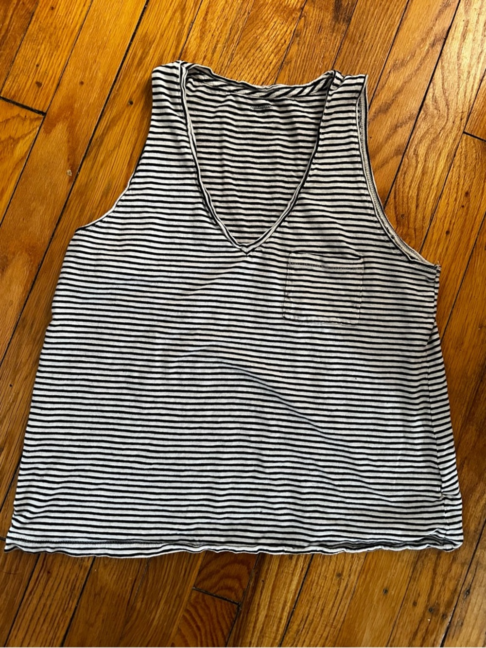 Madewell Whisper Cotton V-Neck Pocket Tank Top Striped Black White Medium - Picture 6 of 10